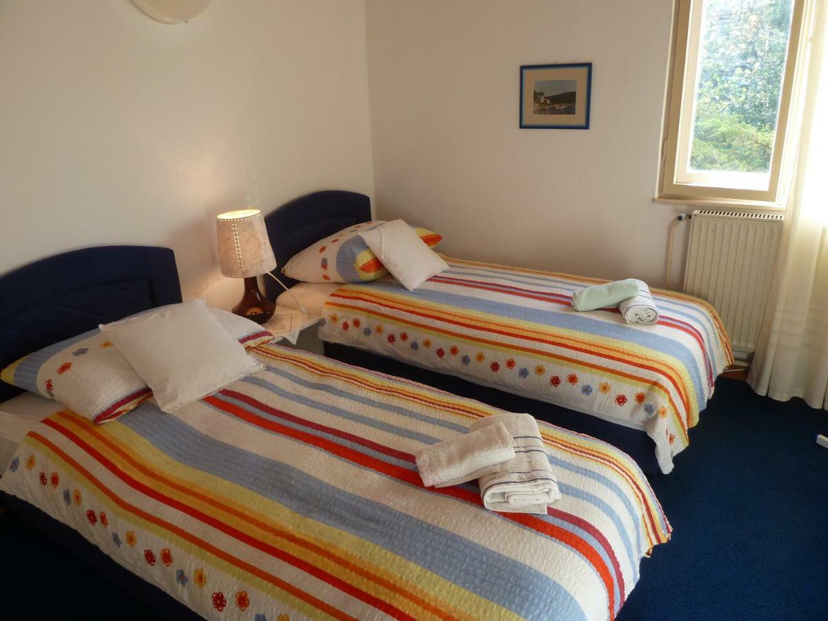 Holiday Home Villa Esperanca Велі-Лошинь Екстер'єр фото
